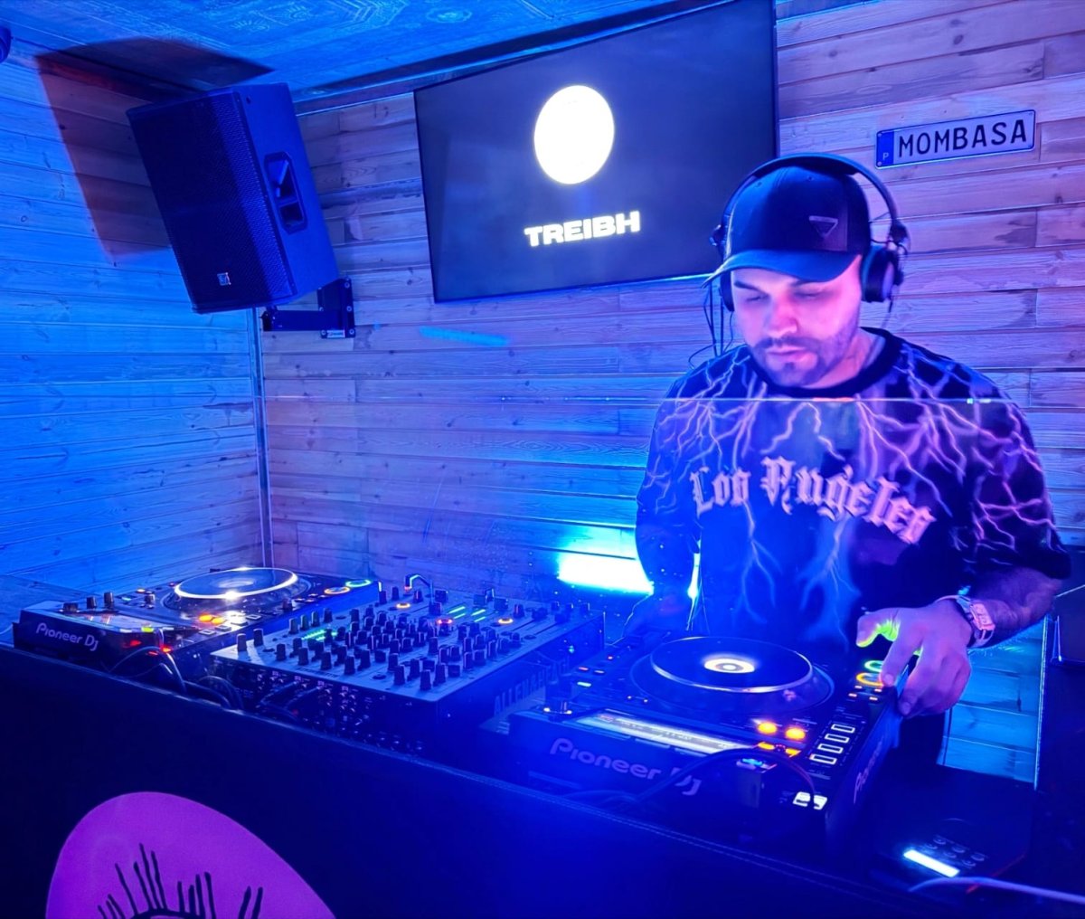 SERVICIO DE DJ PROFESIONAL